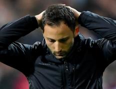 开云体育下载-勒沃库森遭遇惨败，沙尔克继续颓势