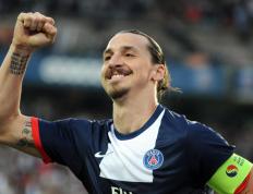 开云平台-当几内亚的鼓点击穿罗马的城墙，阿坎吉，那个在绿茵上谱曲的节奏大师