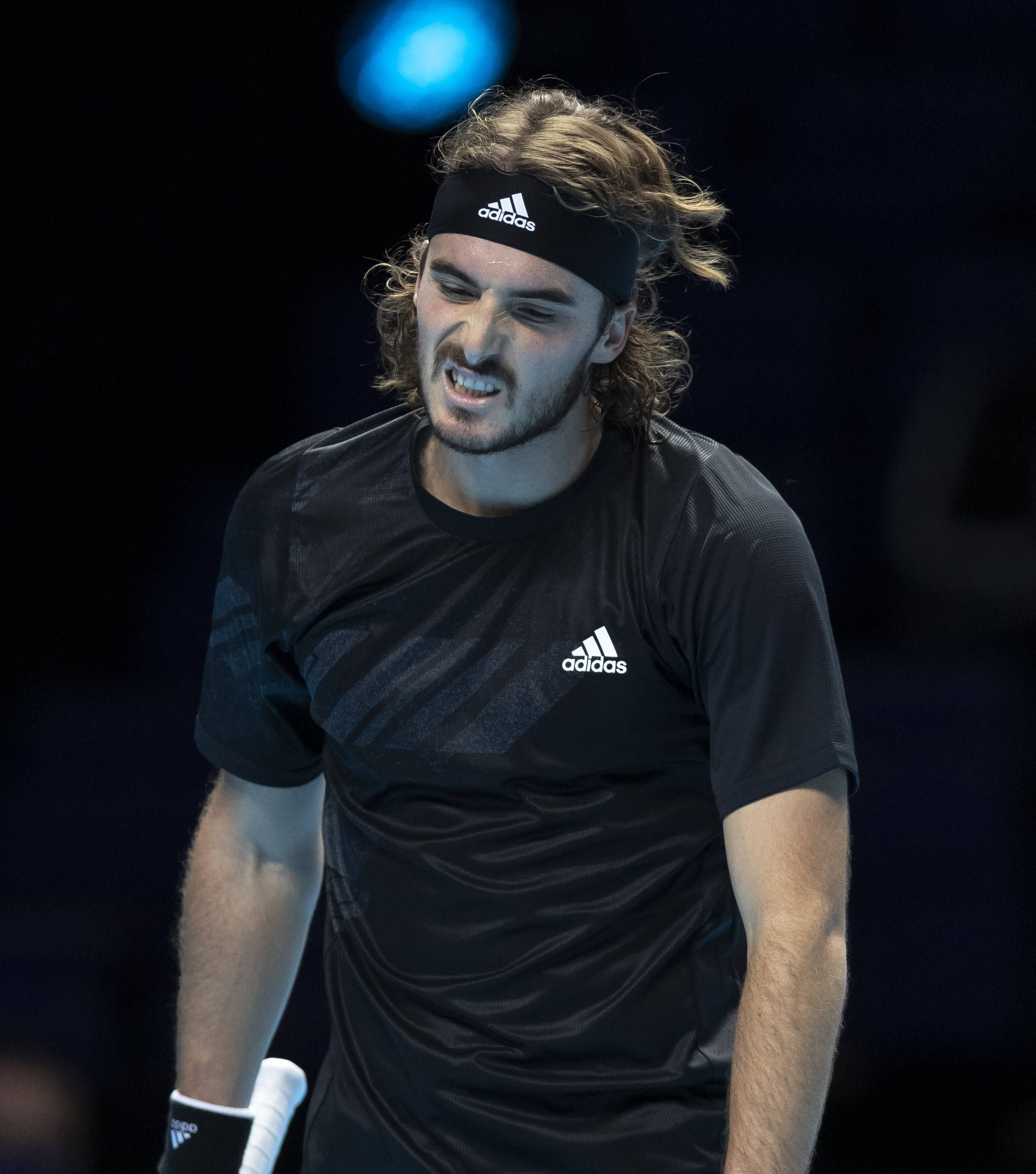 开云体育app-澳网轻取ATP总决赛,西西帕斯关键制胜