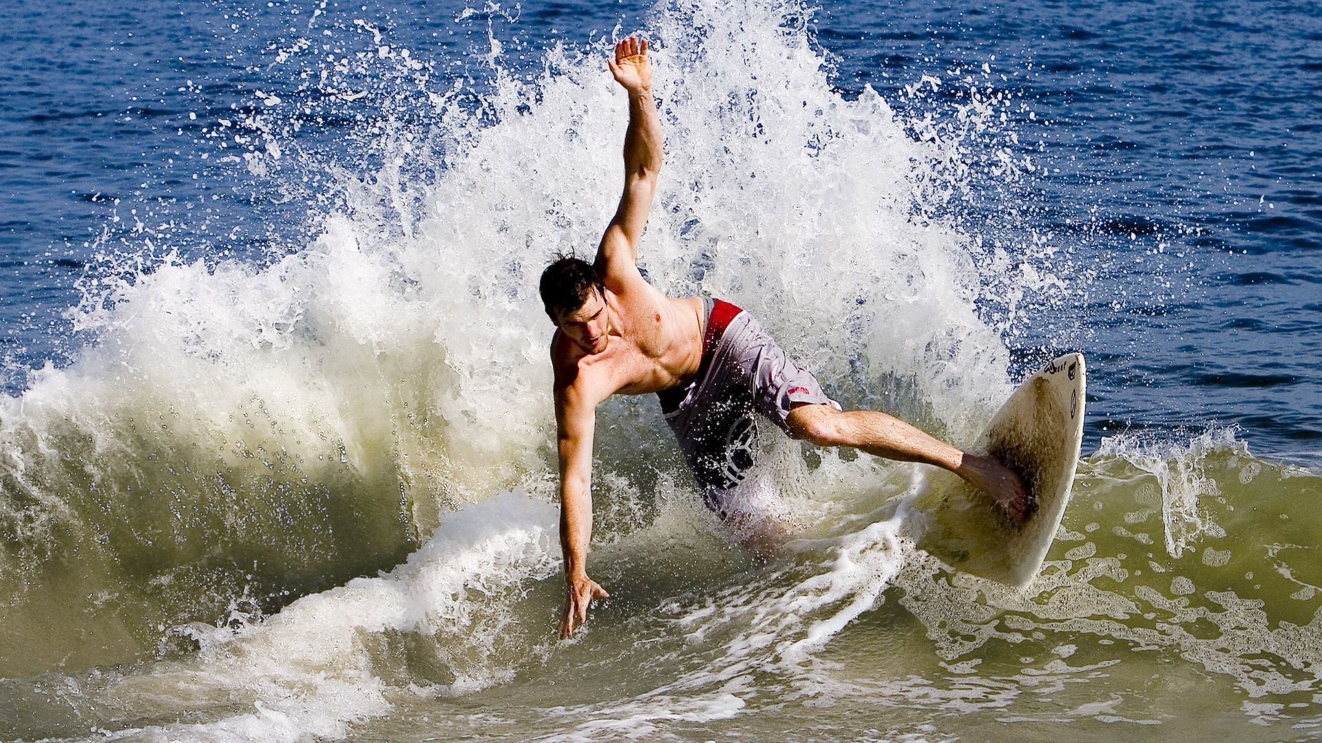 开云体育平台APP-现实与平行宇宙的交织,底特律活塞诡异复仇,利拉德在另一个时空接管世界